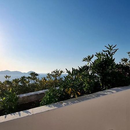 Guest House Villa Il Gabbiano Ponza Exterior photo