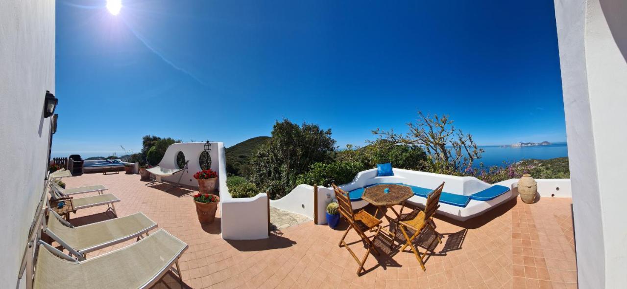 Guest House Villa Il Gabbiano Ponza Exterior photo