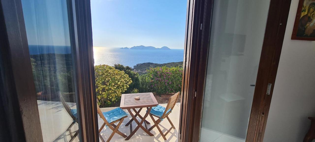 Guest House Villa Il Gabbiano Ponza Exterior photo
