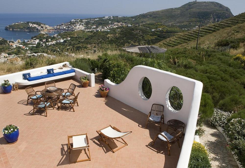 Guest House Villa Il Gabbiano Ponza Exterior photo