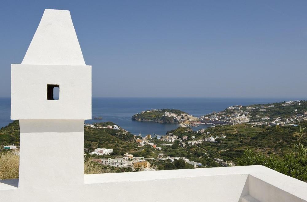 Guest House Villa Il Gabbiano Ponza Exterior photo