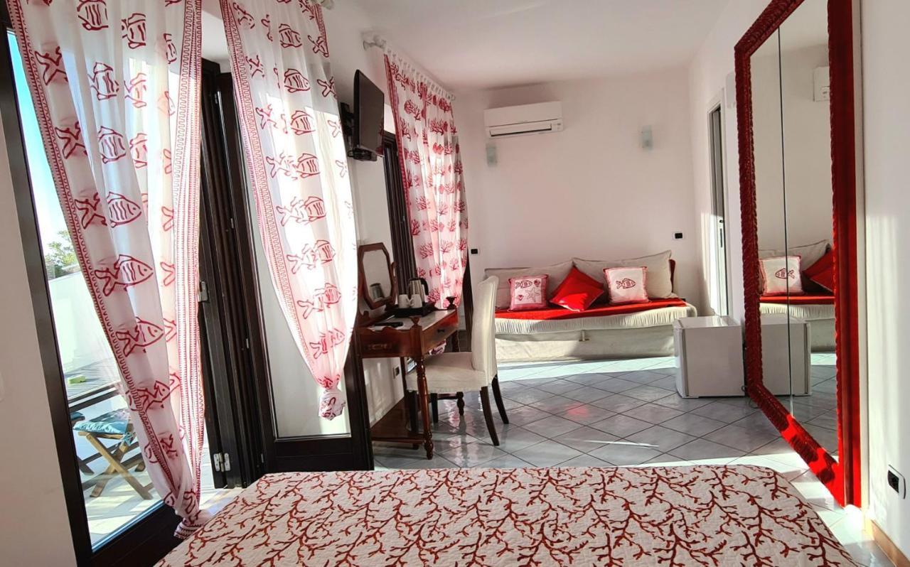 Guest House Villa Il Gabbiano Ponza Exterior photo